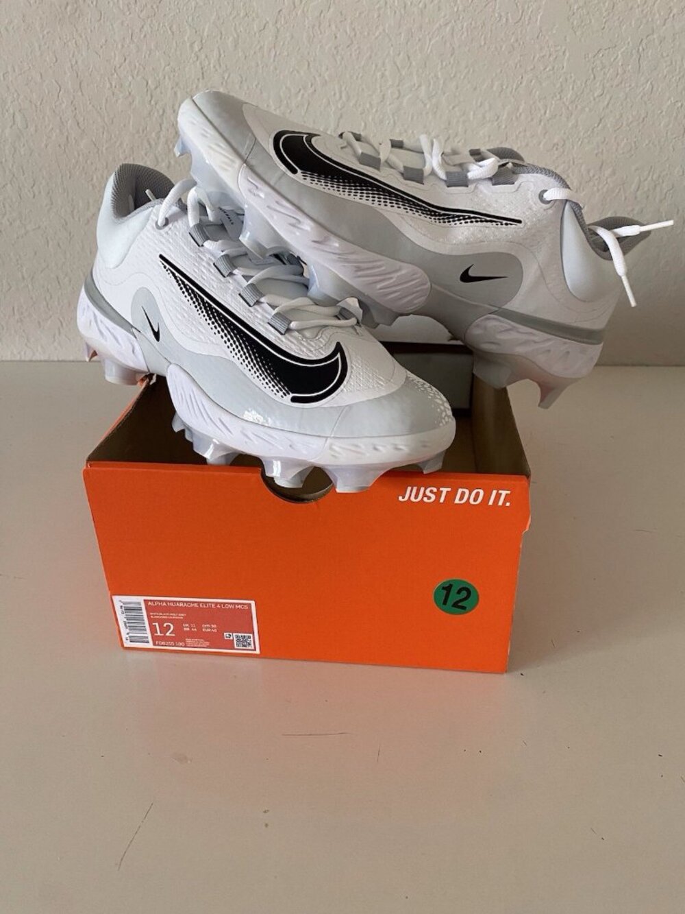 Men’s 12 Nike Alpha Huarache Elite 4 Low MCS Baseball Molded Cleats FD6255-100